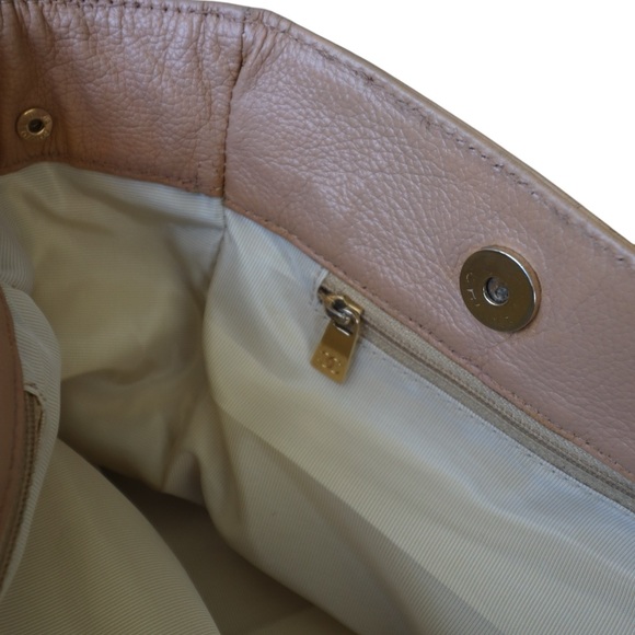 CHANEL Executive Tote Bag Vintage Beige Caviar Leather Medium 24k Gold Hardware - Picture 8 of 13